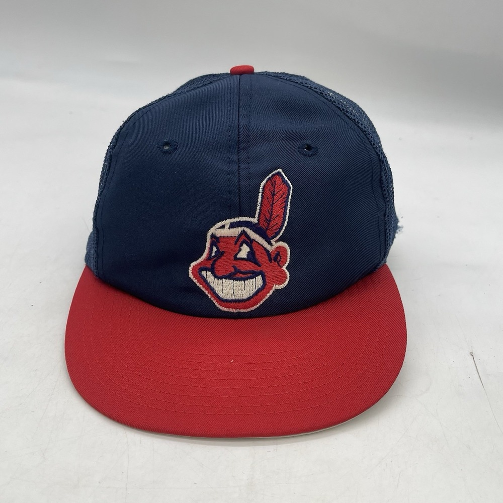 Vintage Cleveland Indians Snap Back Hat Mesh Back Trucker Hat Cap Adj. OSFA 90s